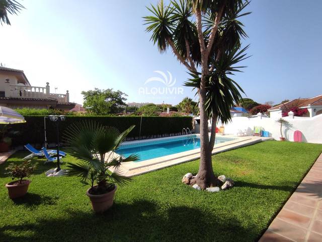 Casa-chalet en Venta en Golf - Torre Almenara