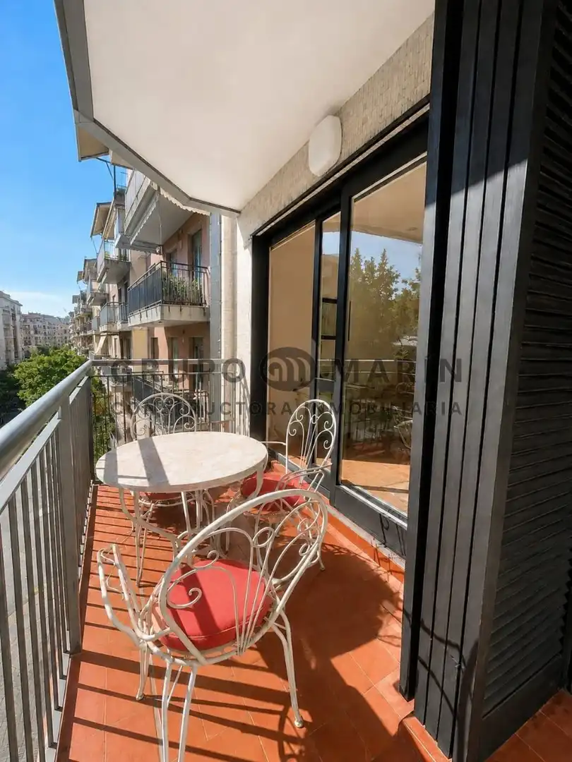 Flat with lift for sale in Avinguda Roma 13-15, imagen 2