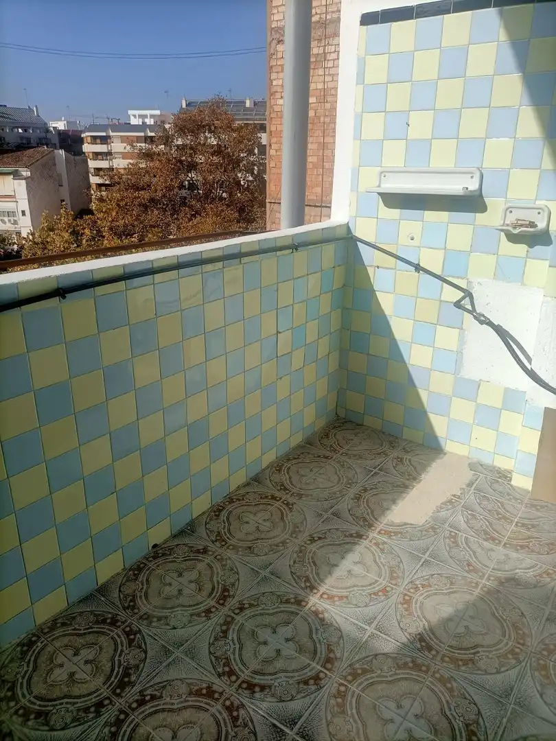 Piscina de Oficina de lloguer en Valencia
