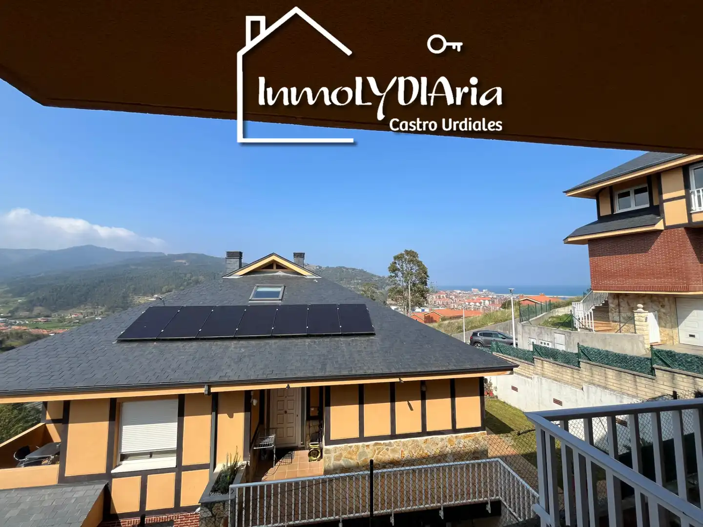 Exterior view of Houses for sale in Castro-Urdiales  with Heating, Private garden and Terrace