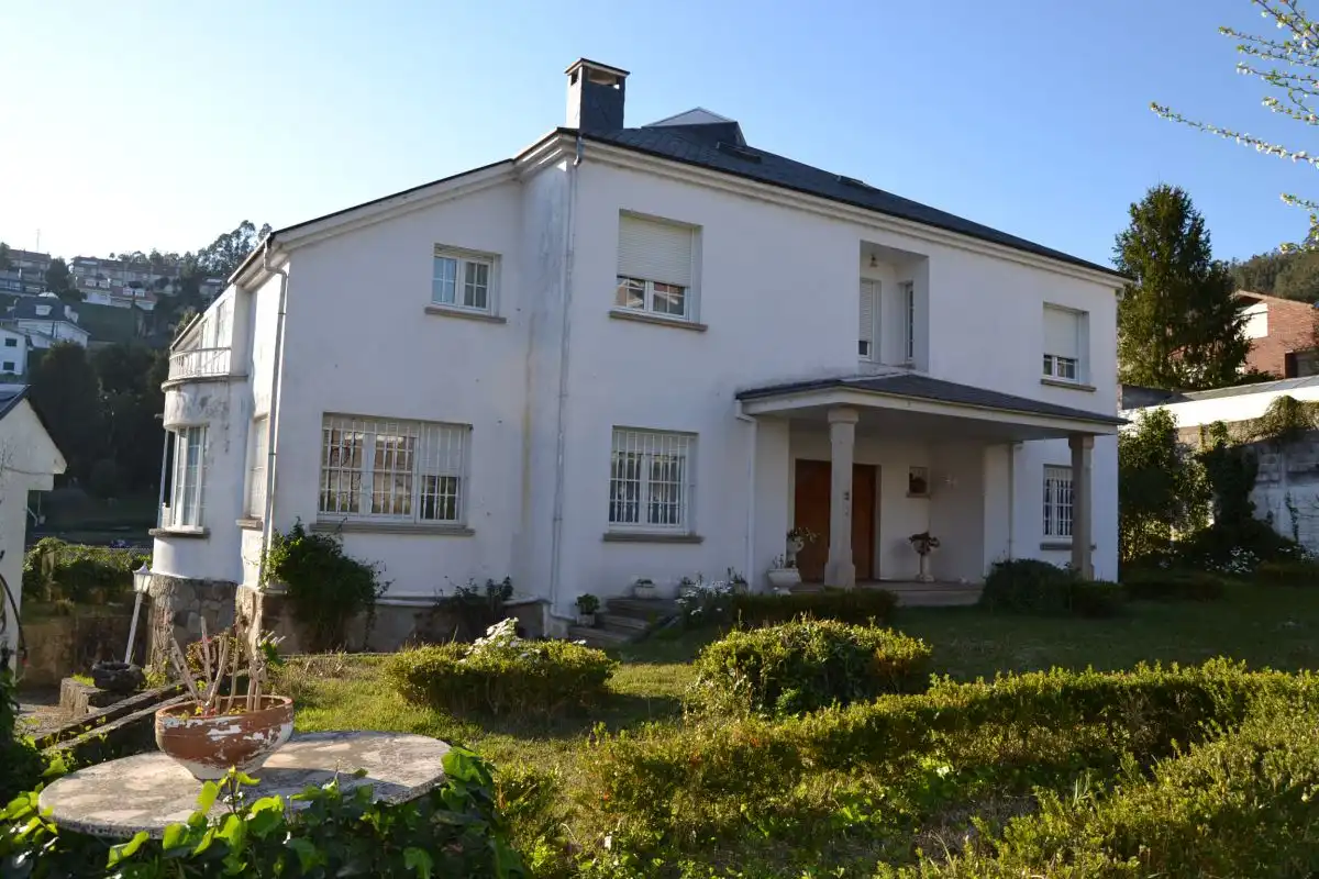 Vista exterior de Casa o chalet en venta en Poio con Calefacción, Jardín privado y Parquet