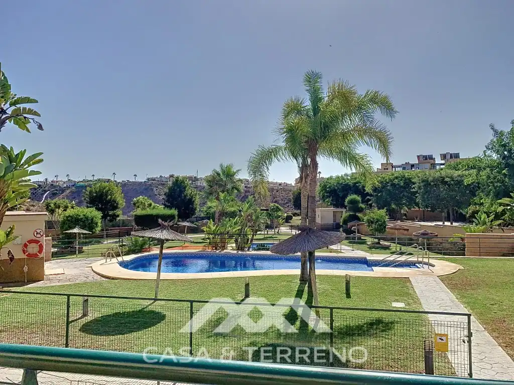 Adossat amb piscina en venda a Calle Celestina, imagen 38