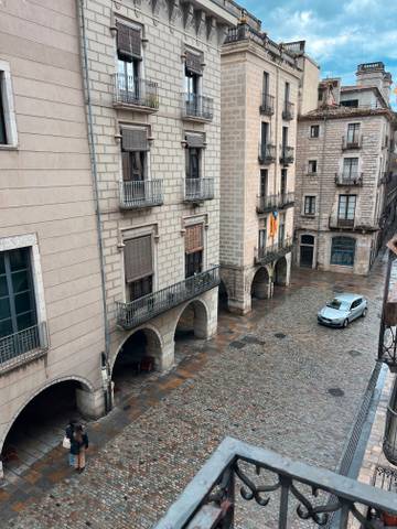 Piso en Alquiler en Plaça del Vi en Centre - Barri Vell