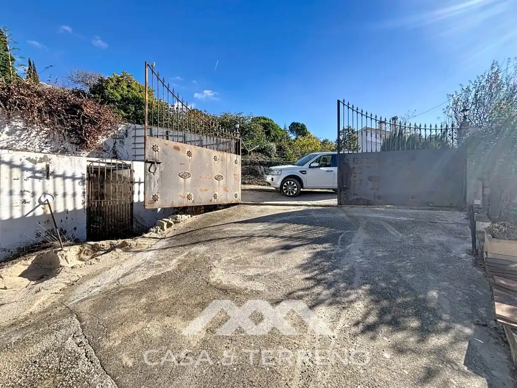 Parking de Casa o chalet en venta en Periana con Jardín privado, Terraza y Lavadora