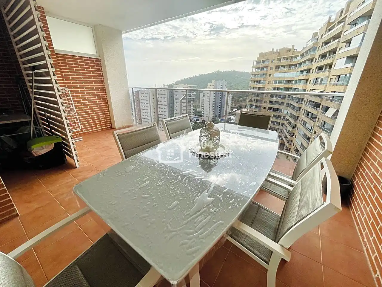Terrassa de Apartament de lloguer en Villajoyosa / La Vila Joiosa amb Aire condicionat, Terrassa i Moblat