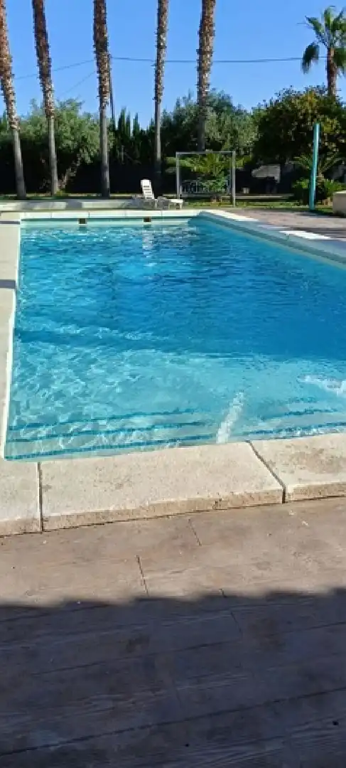 Doppelhaushälfte mit Pool zur Miete in Alzabares