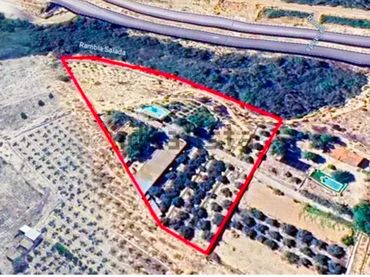 Casa rústica amb piscina en venda a Pedanías Oeste