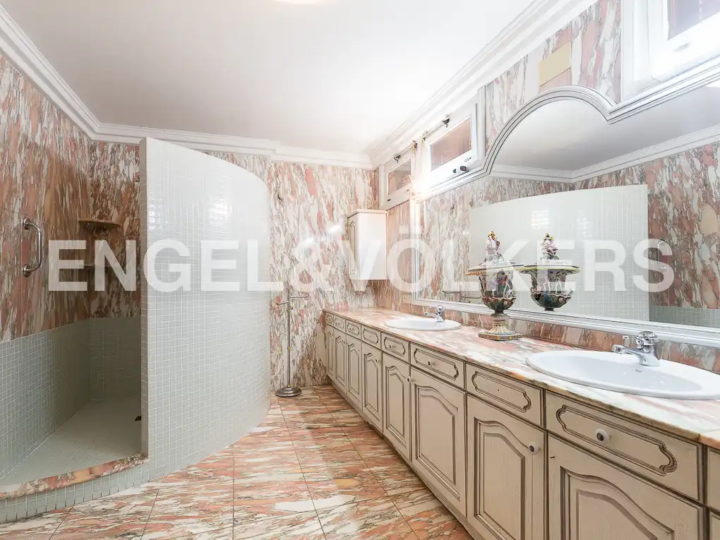 Bathroom of Houses for sale in Ontinyent  with Air Conditioner, Heating and Private garden