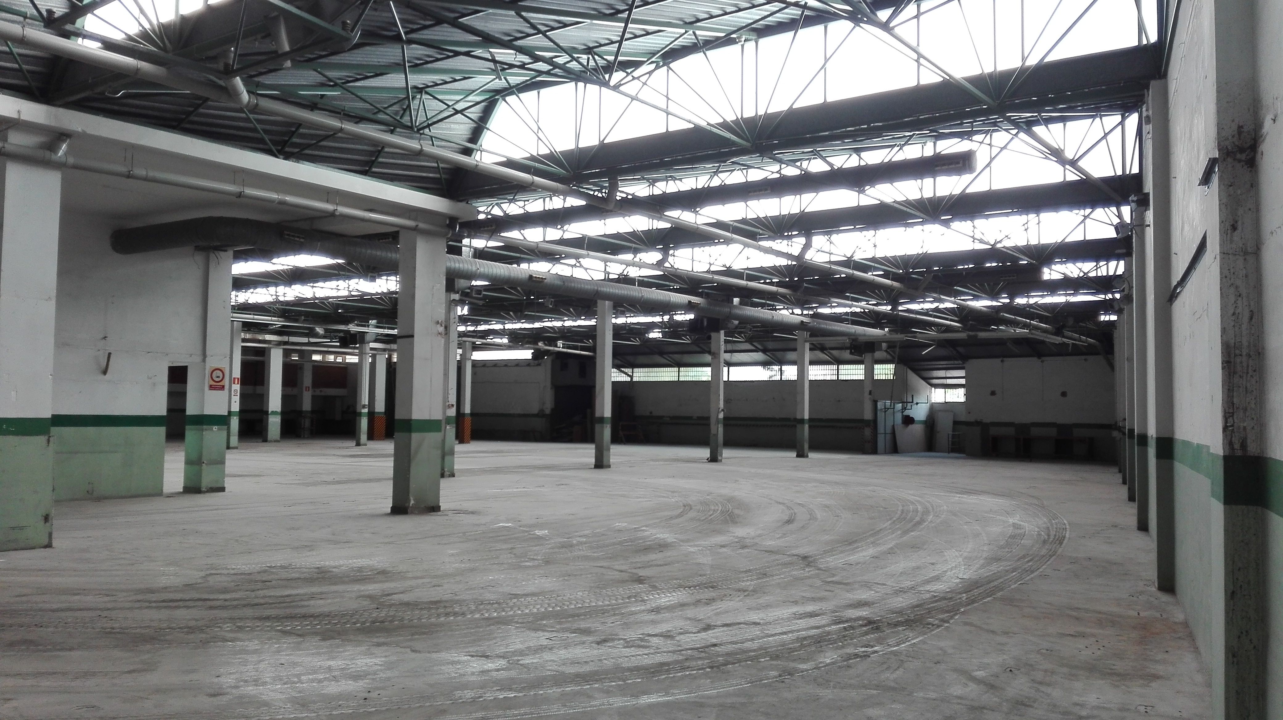 Nau industrial en venda en Sant Boi de Llobregat