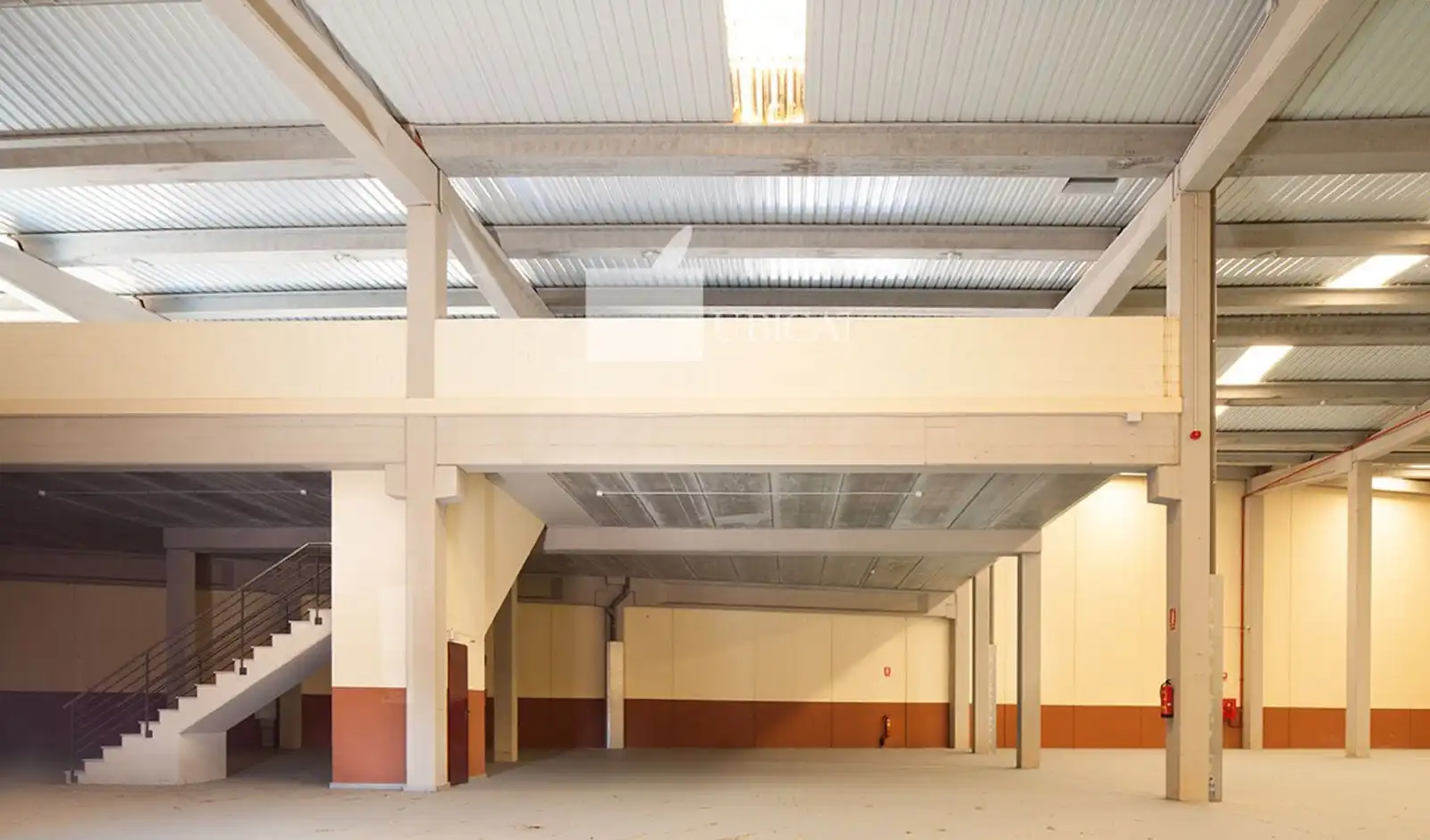 Nau industrial de lloguer en Abrera