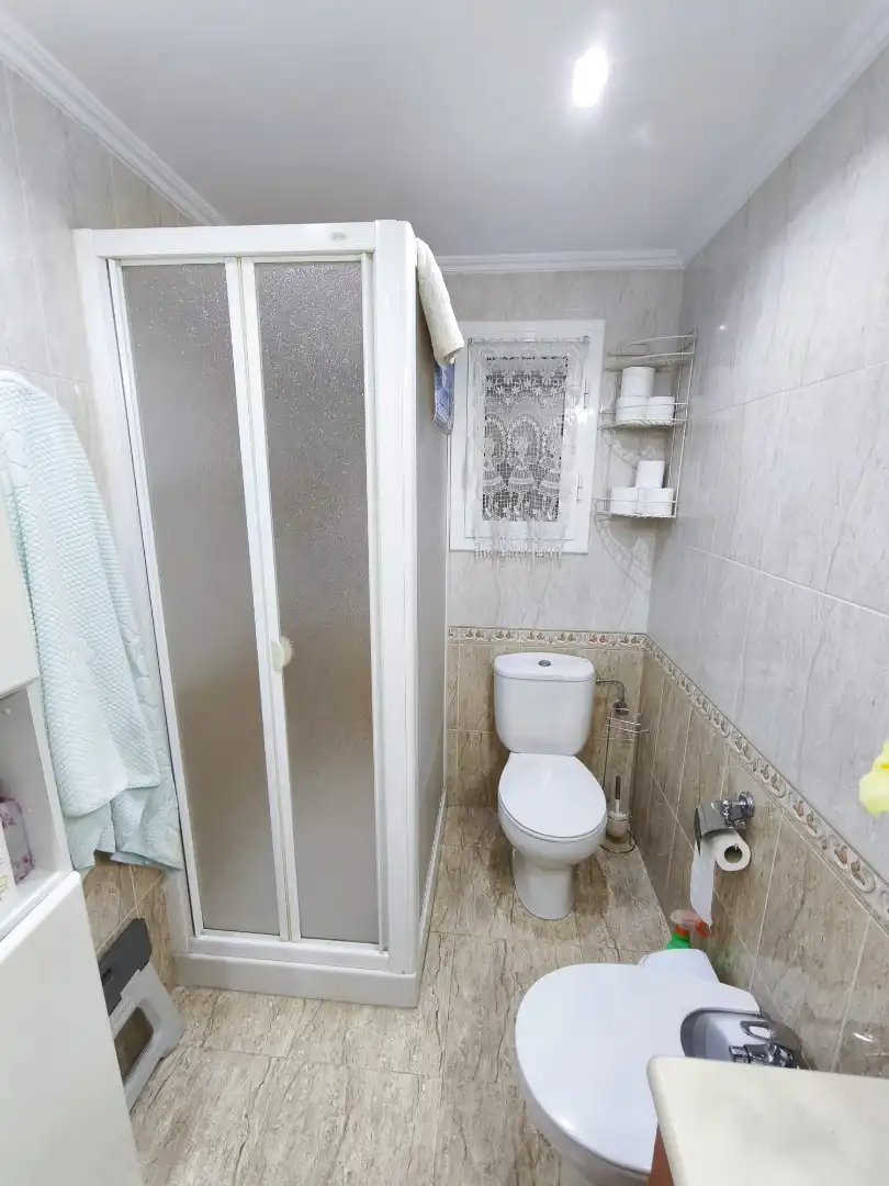 Baño de Piso en venta en Salou con Aire acondicionado, Calefacción y Terraza