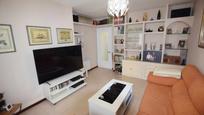 Living room of Flat for sale in Pozuelo de Alarcón  with Heating