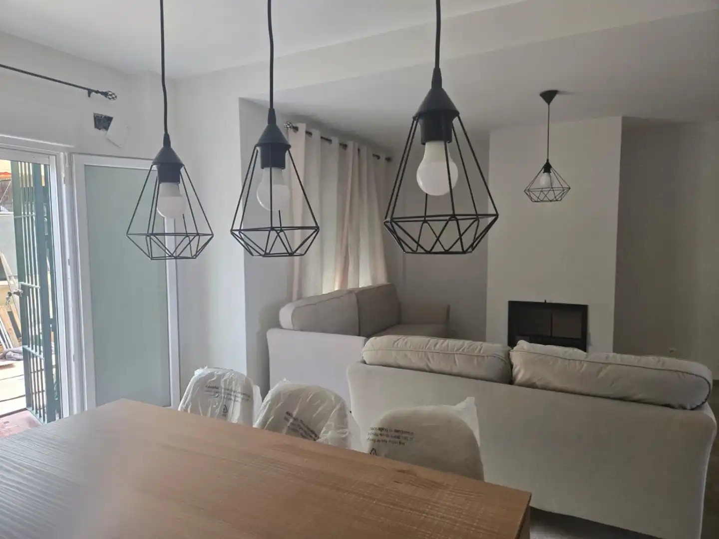 Comedor de Casa o chalet de alquiler en Bormujos con Aire acondicionado, Calefacción y Jardín privado