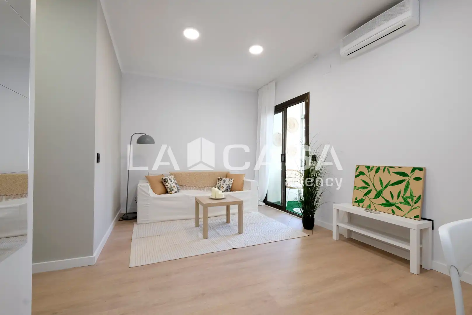 Living room of Flat for sale in Barcelona  with Balcony