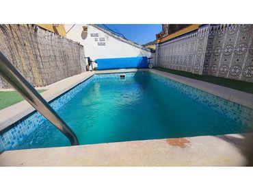 Casa amb piscina en venda a Calle MA3104