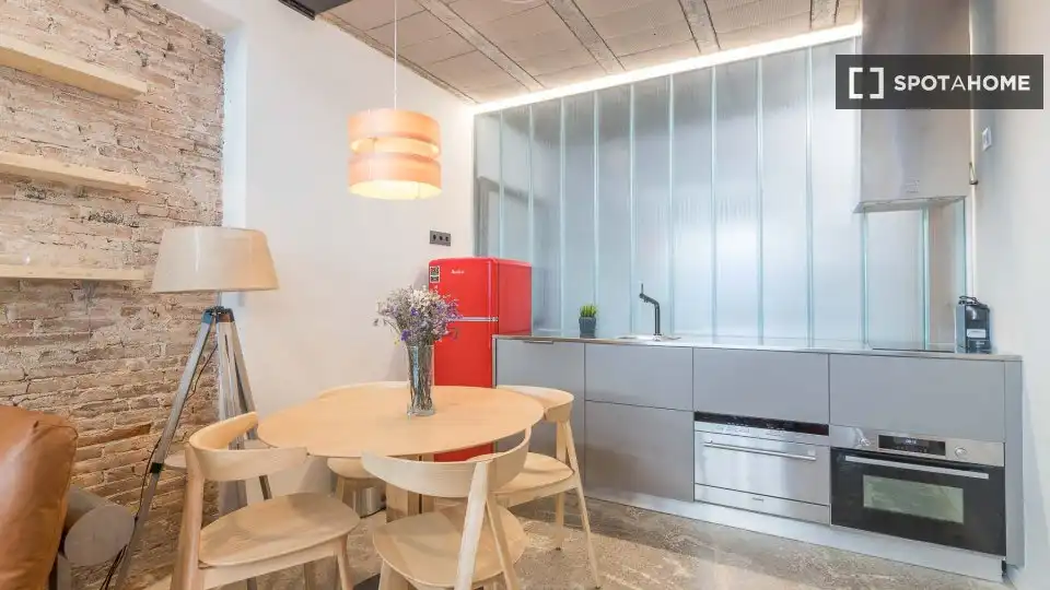 Habitació a Sant Gervasi- Galvany