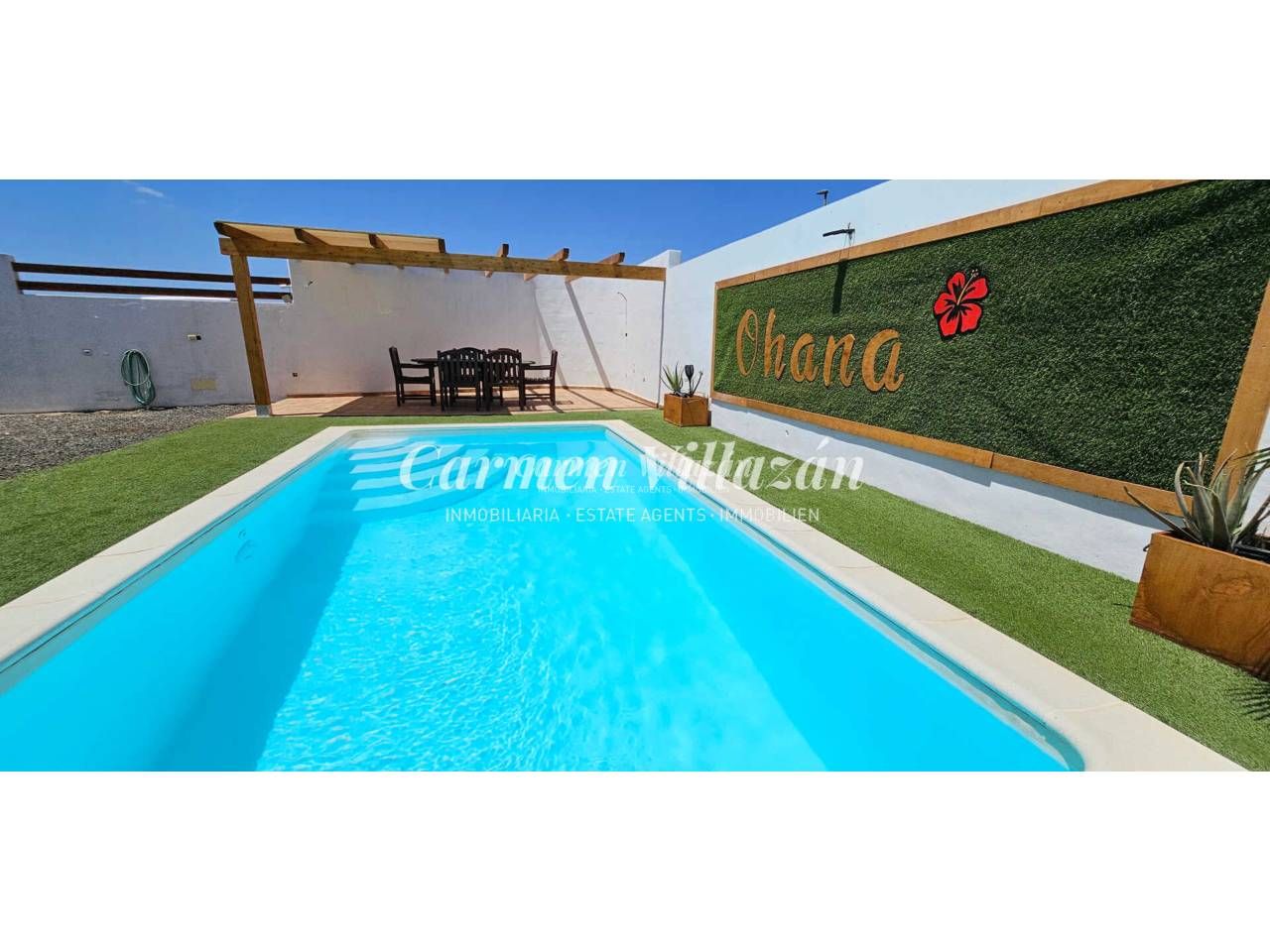 Piscina de Casa o xalet en venda en Tuineje amb Jardí privat, Terrassa i Piscina