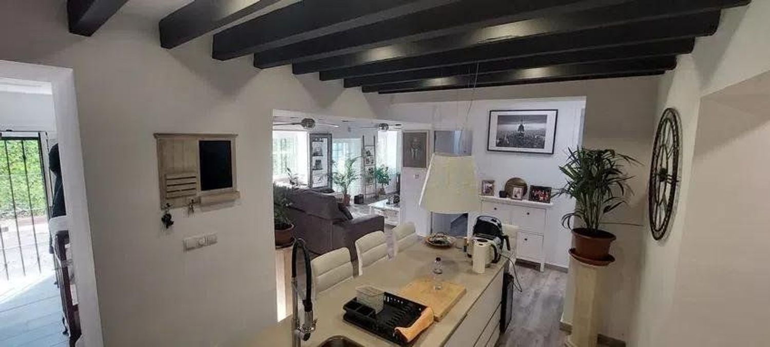 Sala d'estar de Casa o xalet en venda en Torremolinos amb Aire condicionat i Terrassa