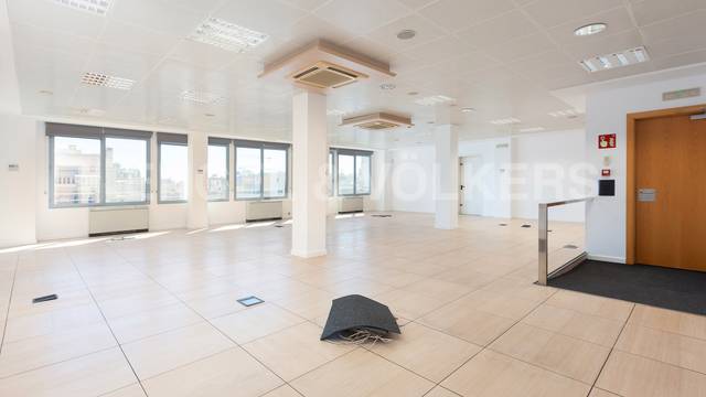 Oficina en Alquiler en Dreta de l'Eixample