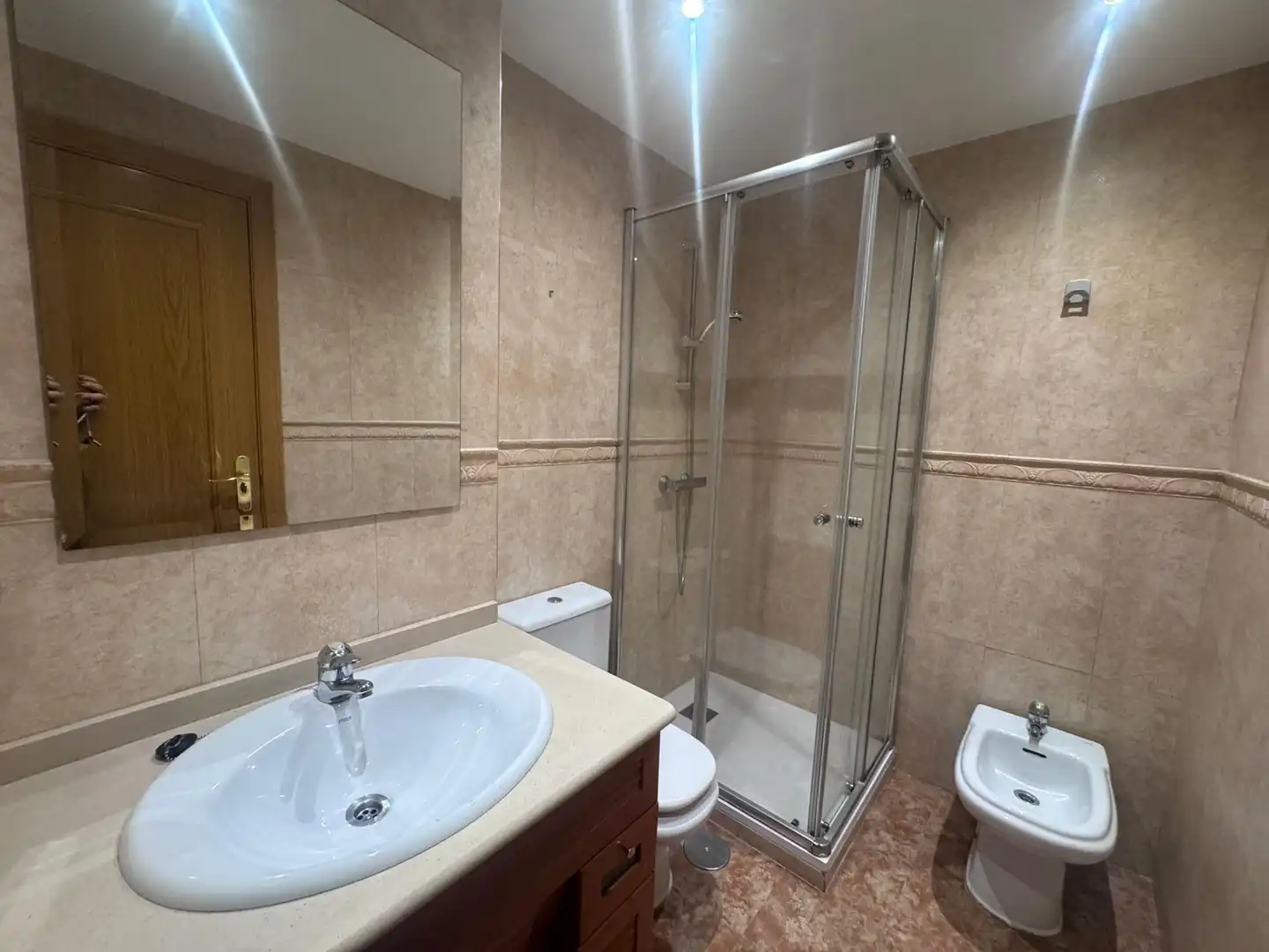 Baño de Piso en venta en Madrid con Aire acondicionado, Calefacción y Parquet