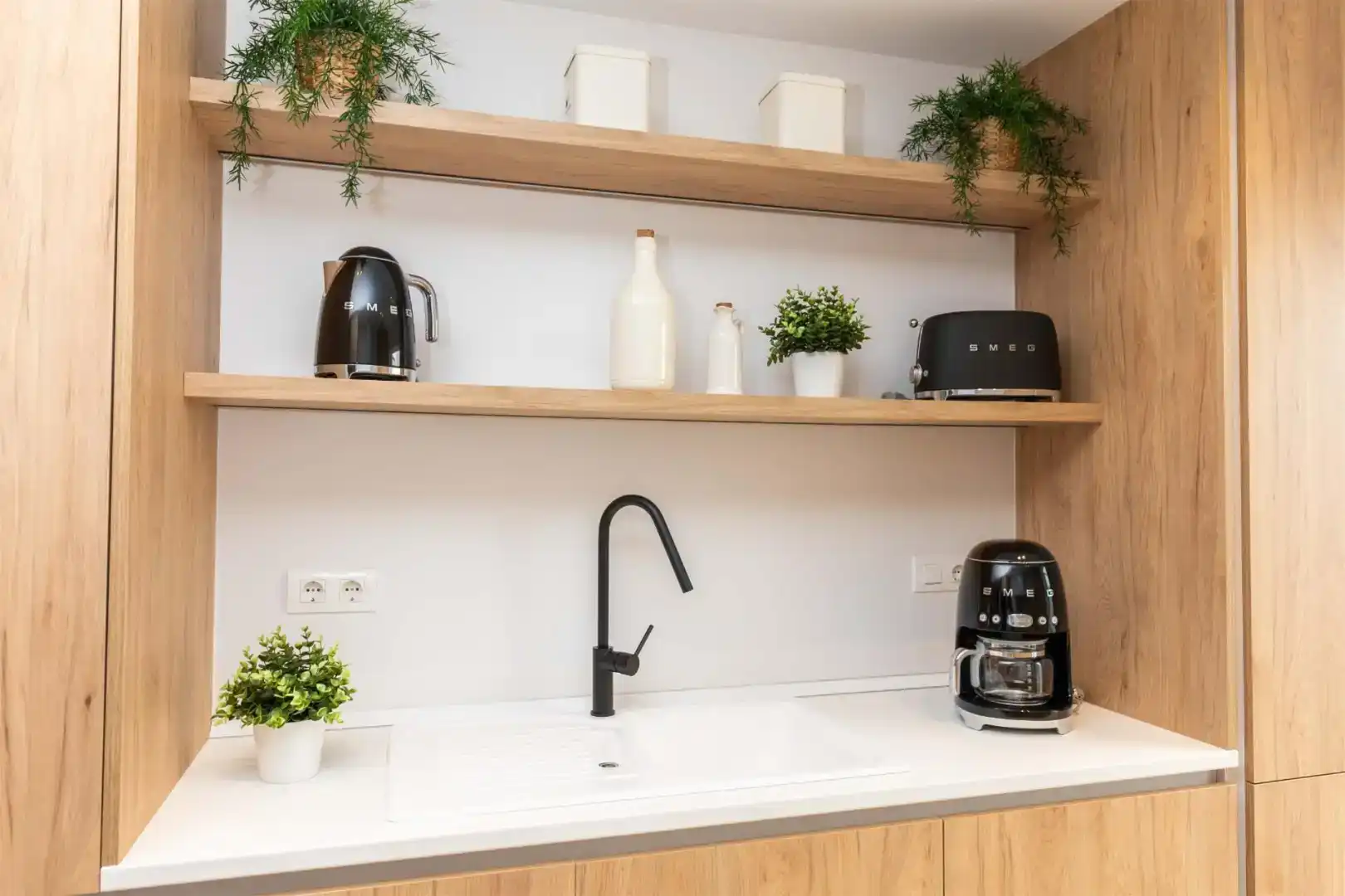 Cocina de Casa o chalet en venta en Almuñécar con Jardín privado, Piscina y Balcón