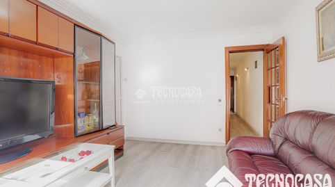 Foto 3 de Piso en venta en Llatí, Santa Coloma de Gramenet