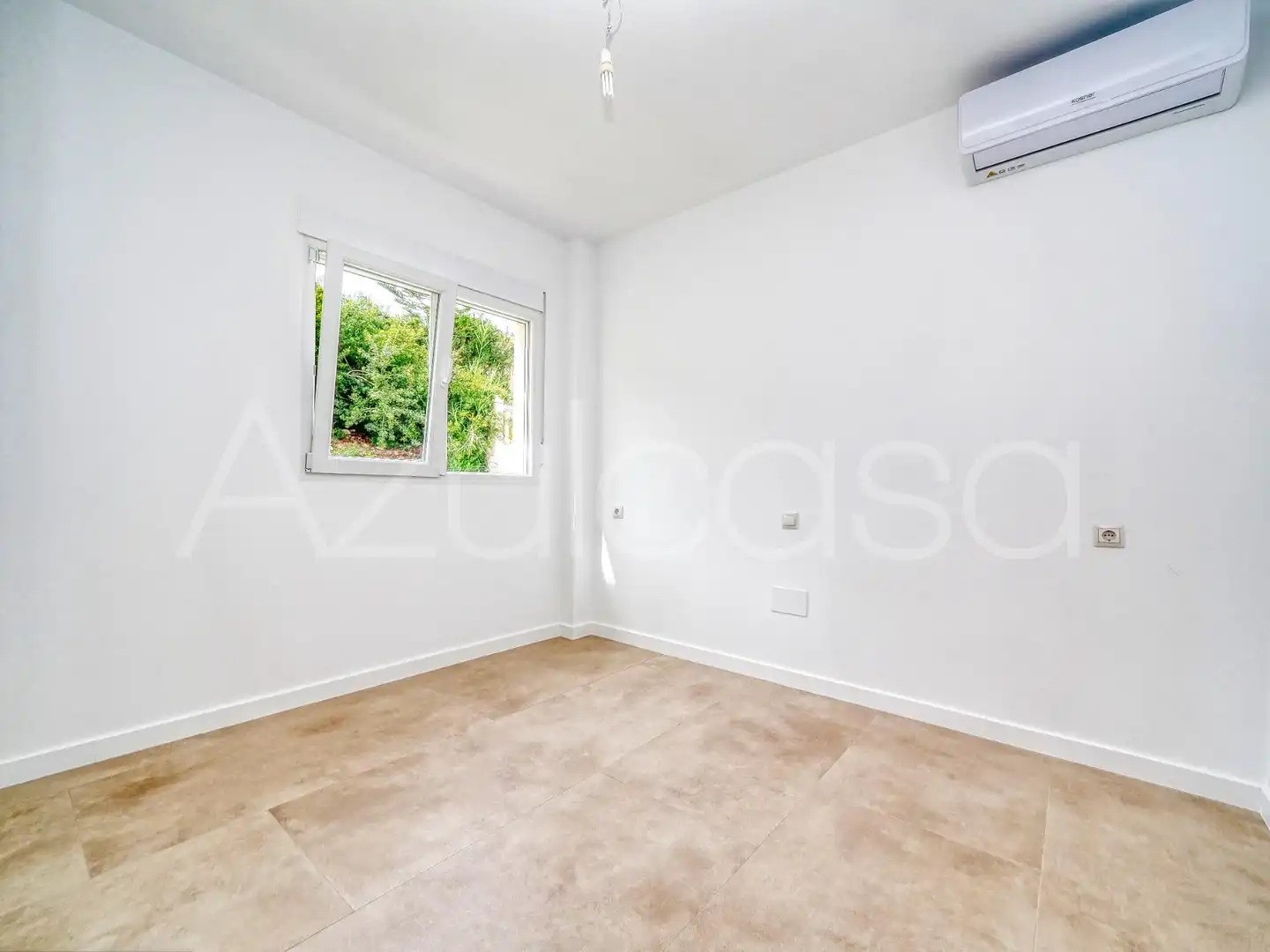 Detached homes for sale in El Campello  with Air Conditioner, Terrace and Alarm