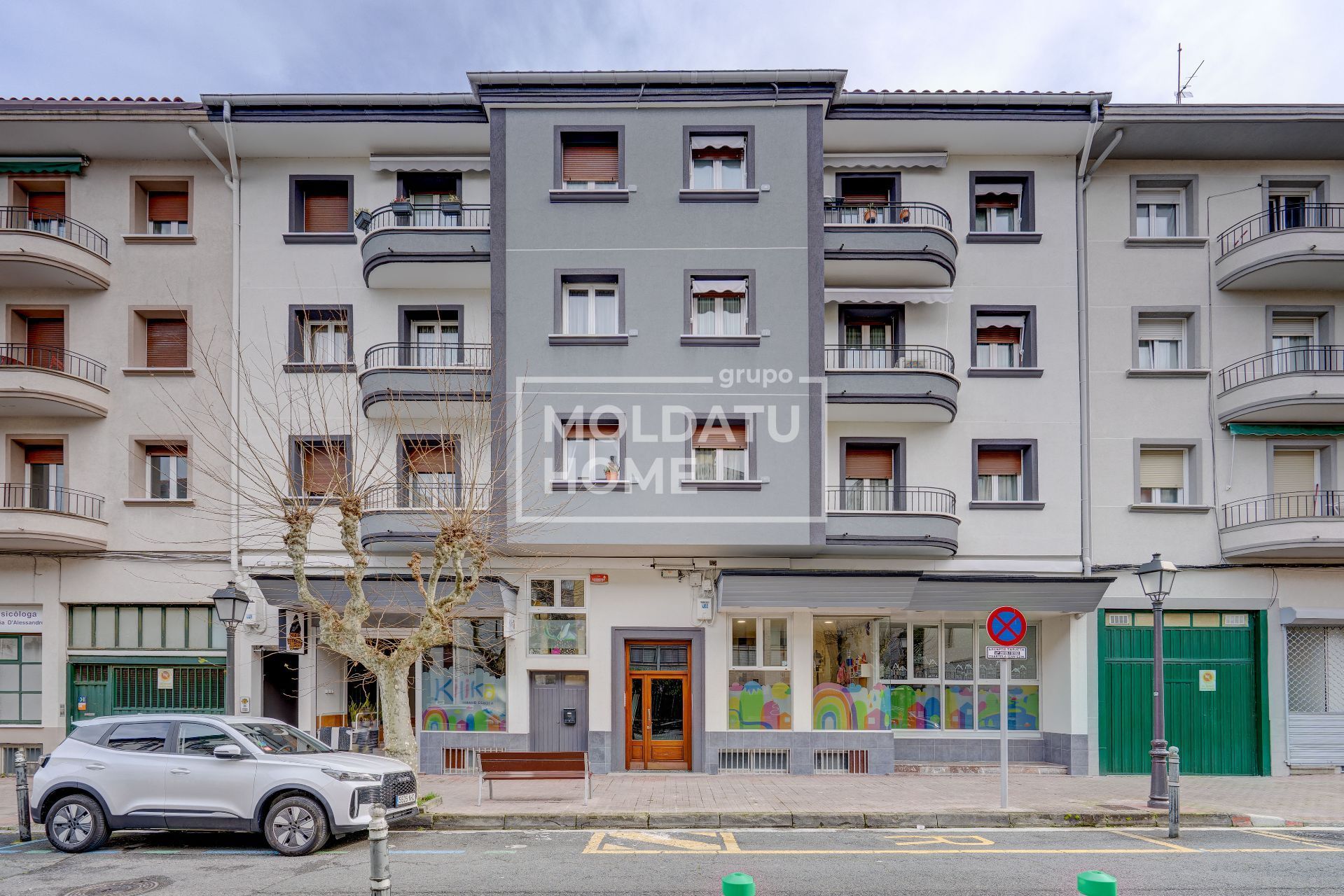 Vista exterior de Pis en venda en Irun  amb Aire condicionat, Calefacció i Traster