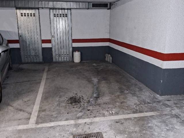 Garaje en Alquiler en Avenida de Eulza, 21 en Barañáin / Barañain