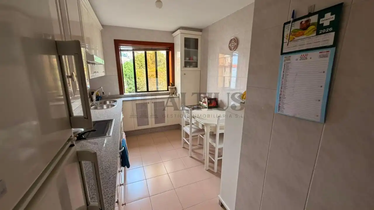 Kitchen of Flat for share in Santiago de Compostela   with Heating and Furnished