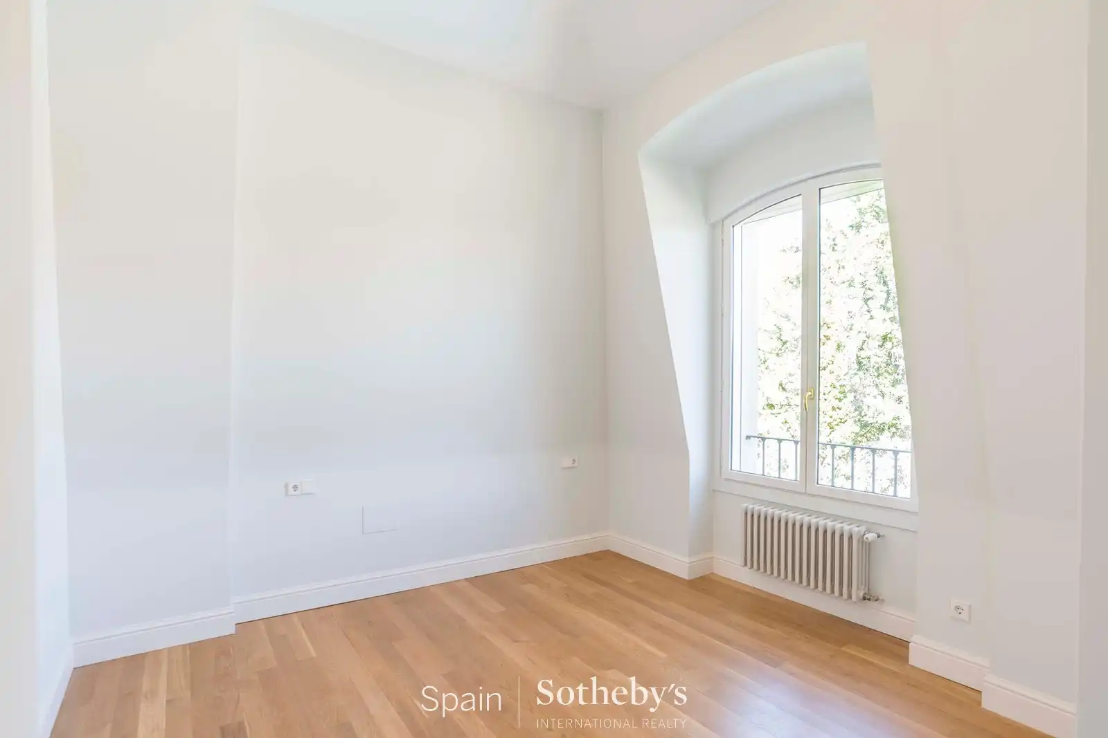Habitación de Casa o chalet en venta en Madrid con Aire acondicionado, Calefacción y Jardín privado