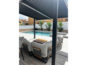 Casa amb piscina en venda a Cervera