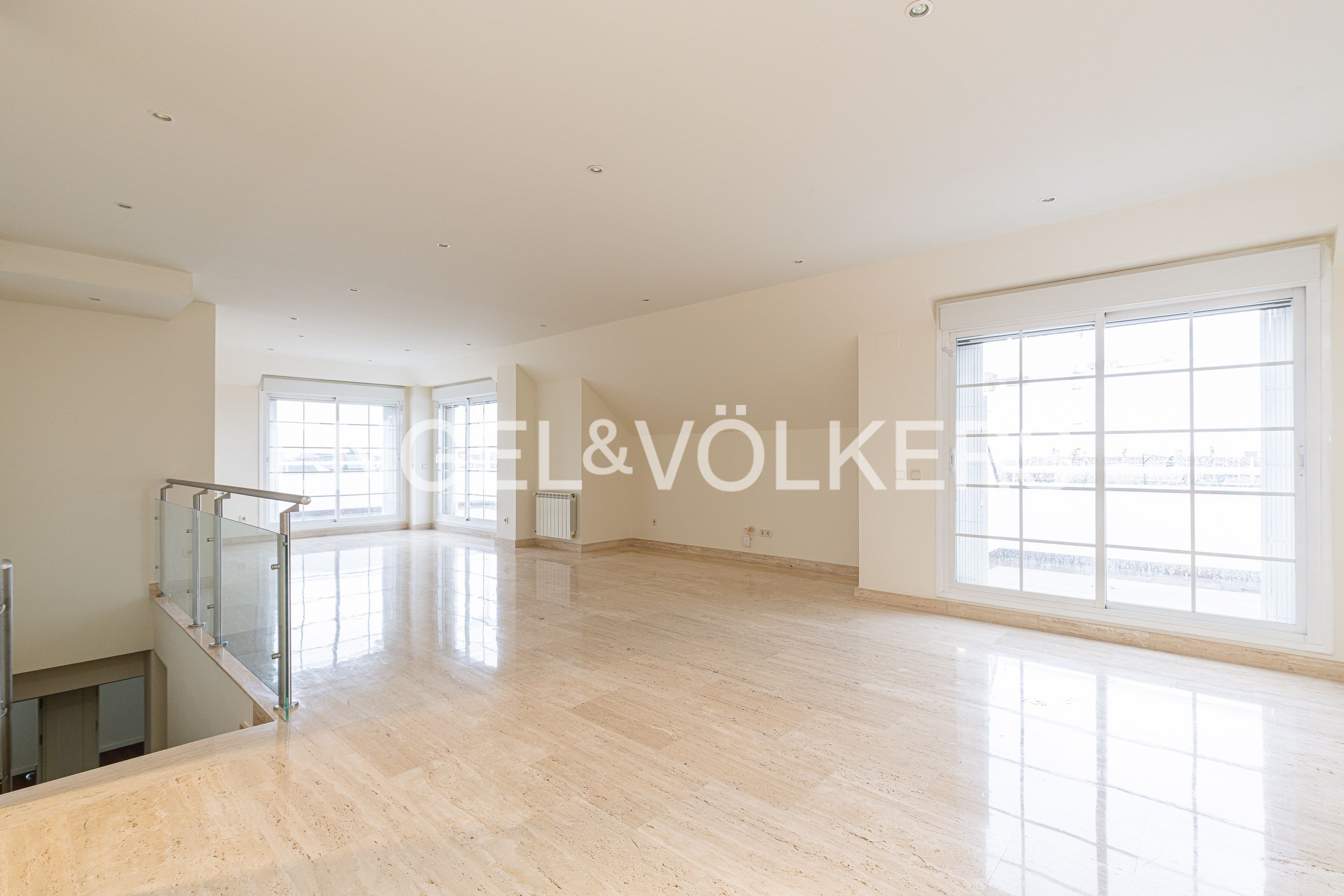 Vista exterior de Dúplex en venta en Majadahonda con Aire acondicionado, Calefacción y Terraza