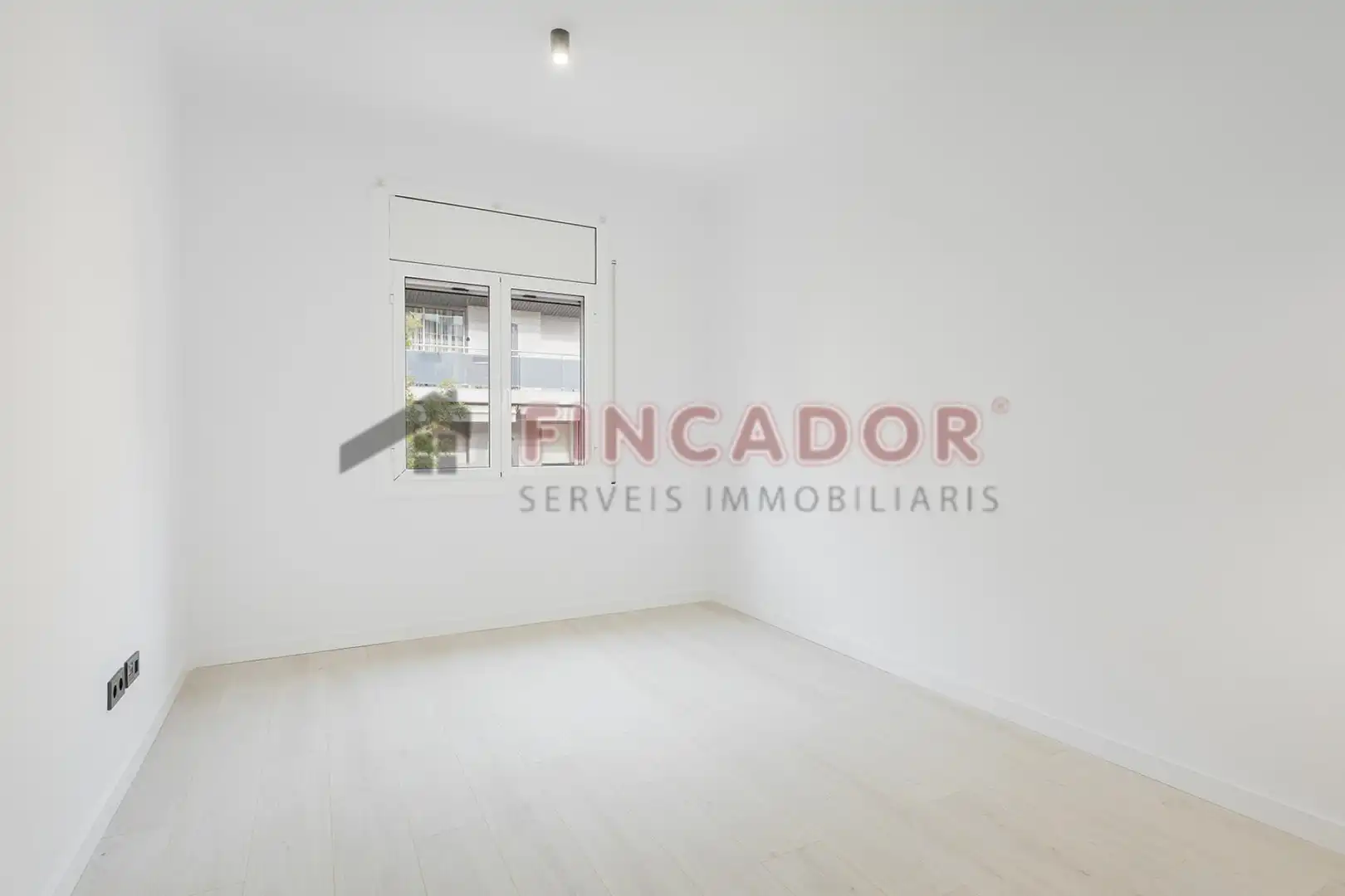 Habitación de Piso en venta en Esplugues de Llobregat con Aire acondicionado, Calefacción y Parquet