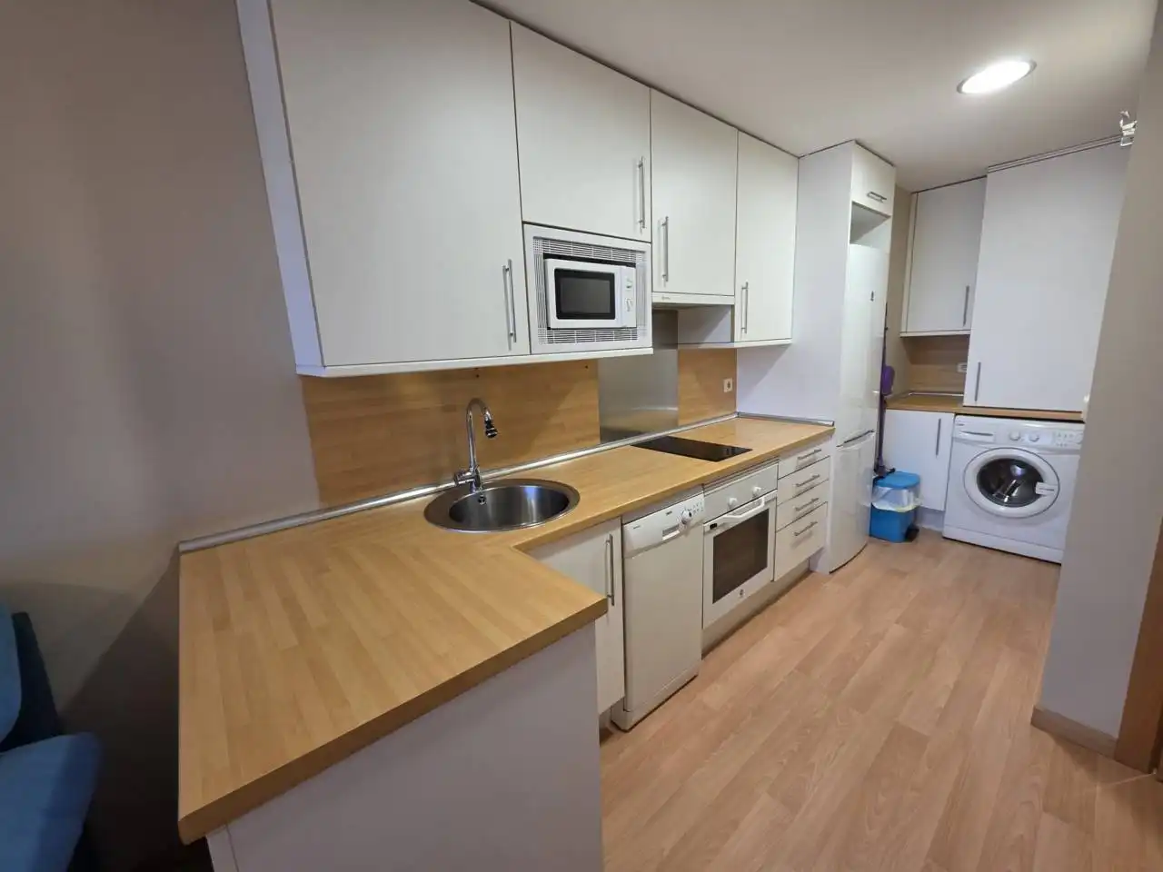 Cocina de Piso de alquiler en Fuenlabrada con Aire acondicionado, Calefacción y Trastero