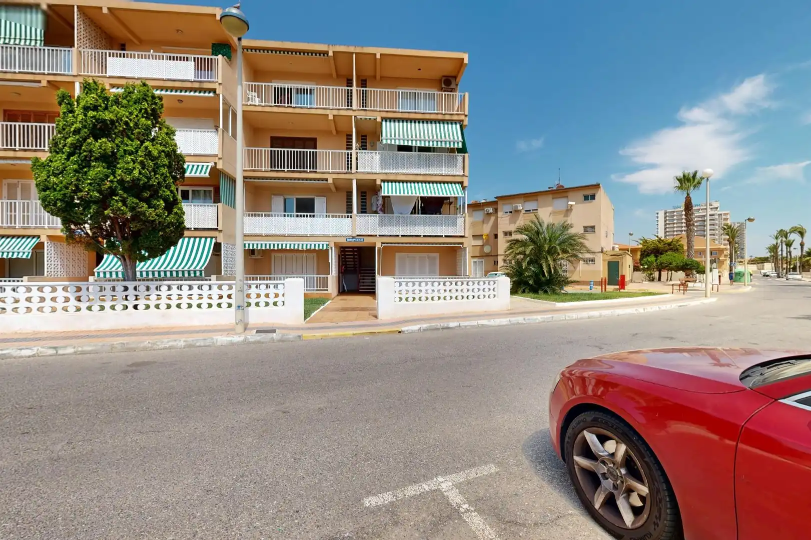 Exterior view of Apartments for sale in La Manga del Mar Menor  with Terrace and Community pool