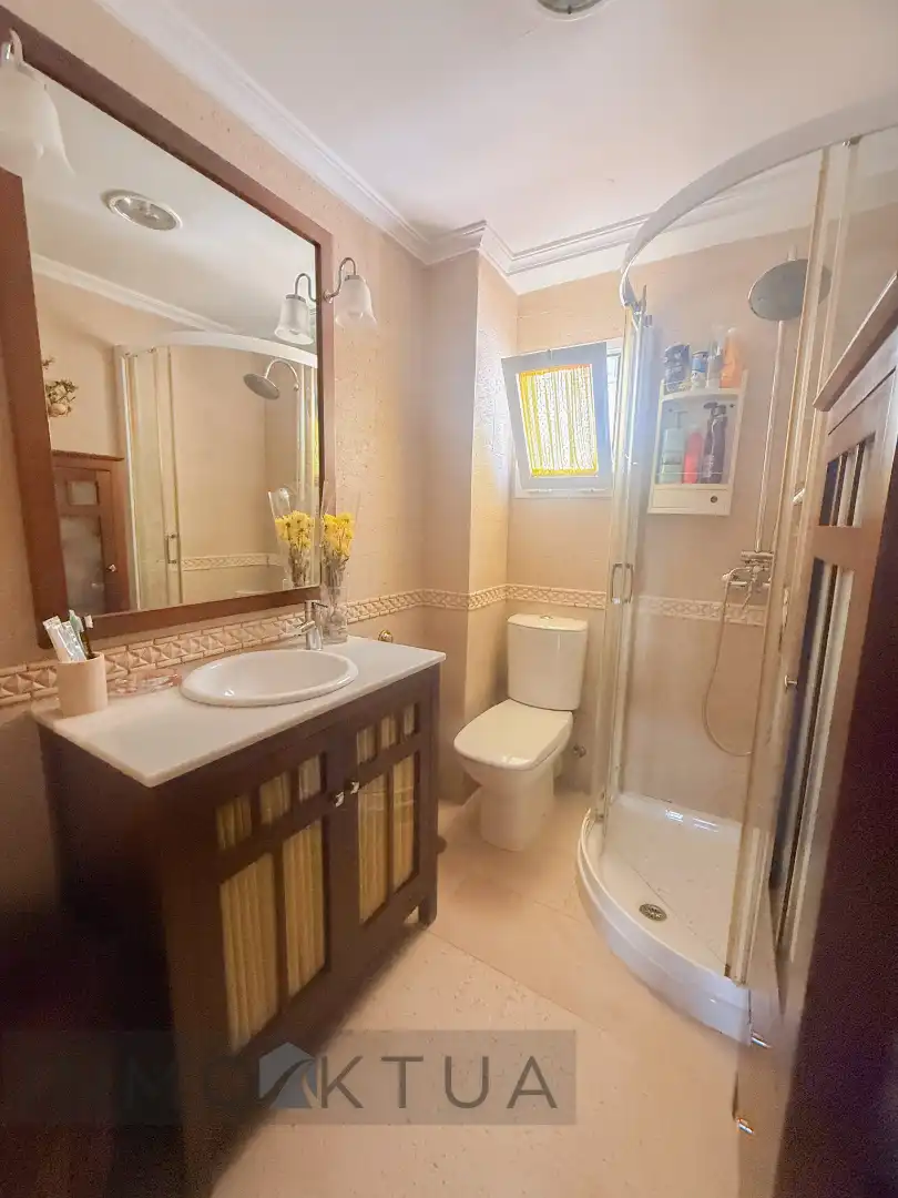 Bathroom of Flat for sale in Jerez de la Frontera  with Air Conditioner, Storage room and Furnished