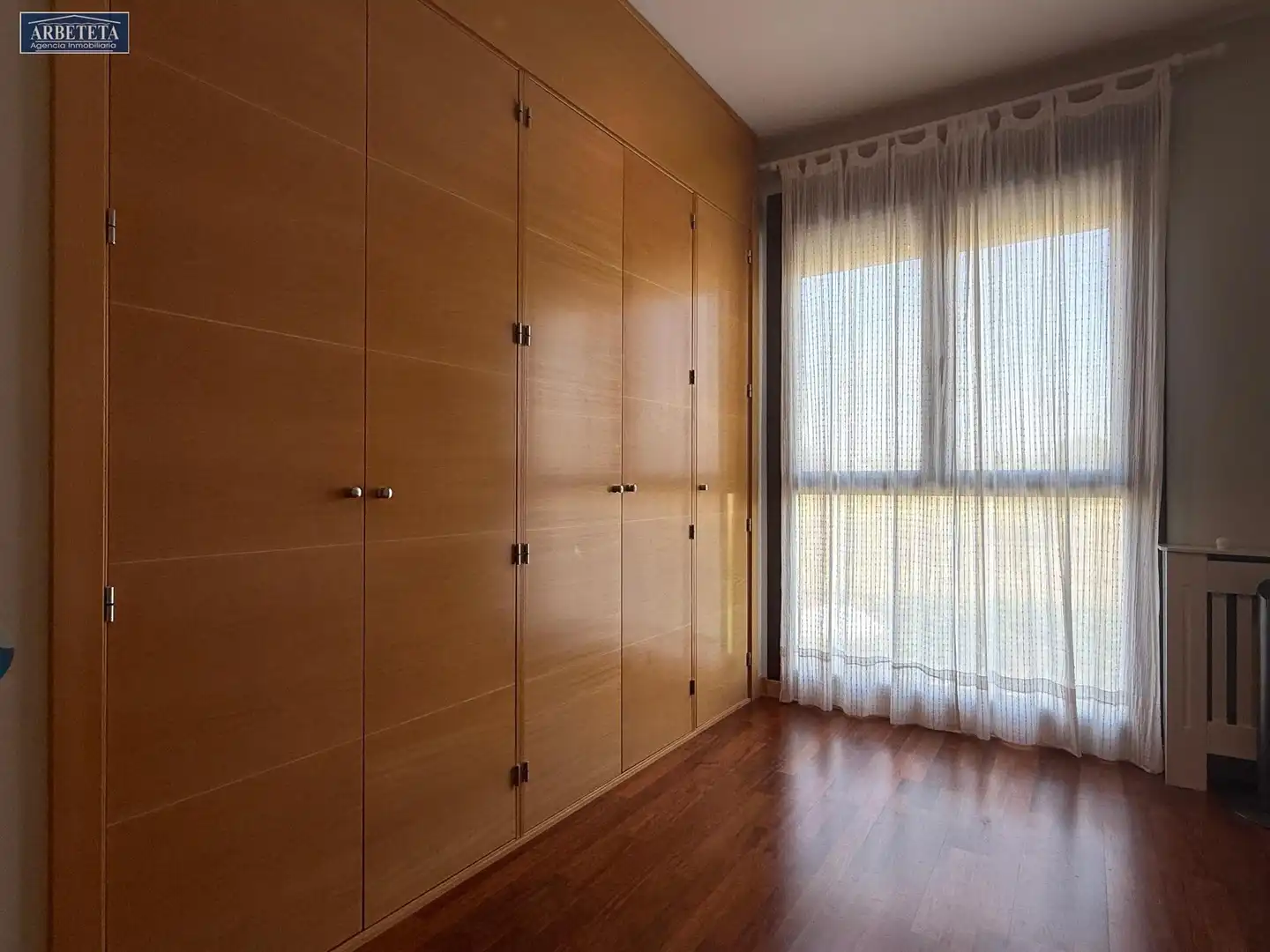 Habitación de Casa adosada en venta en Yebes con Aire acondicionado, Calefacción y Terraza