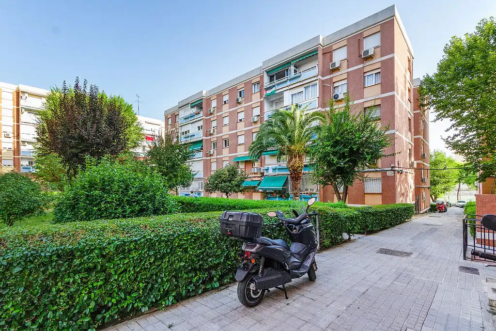Vista exterior de Piso en venta en Madrid con Aire acondicionado y Calefacción