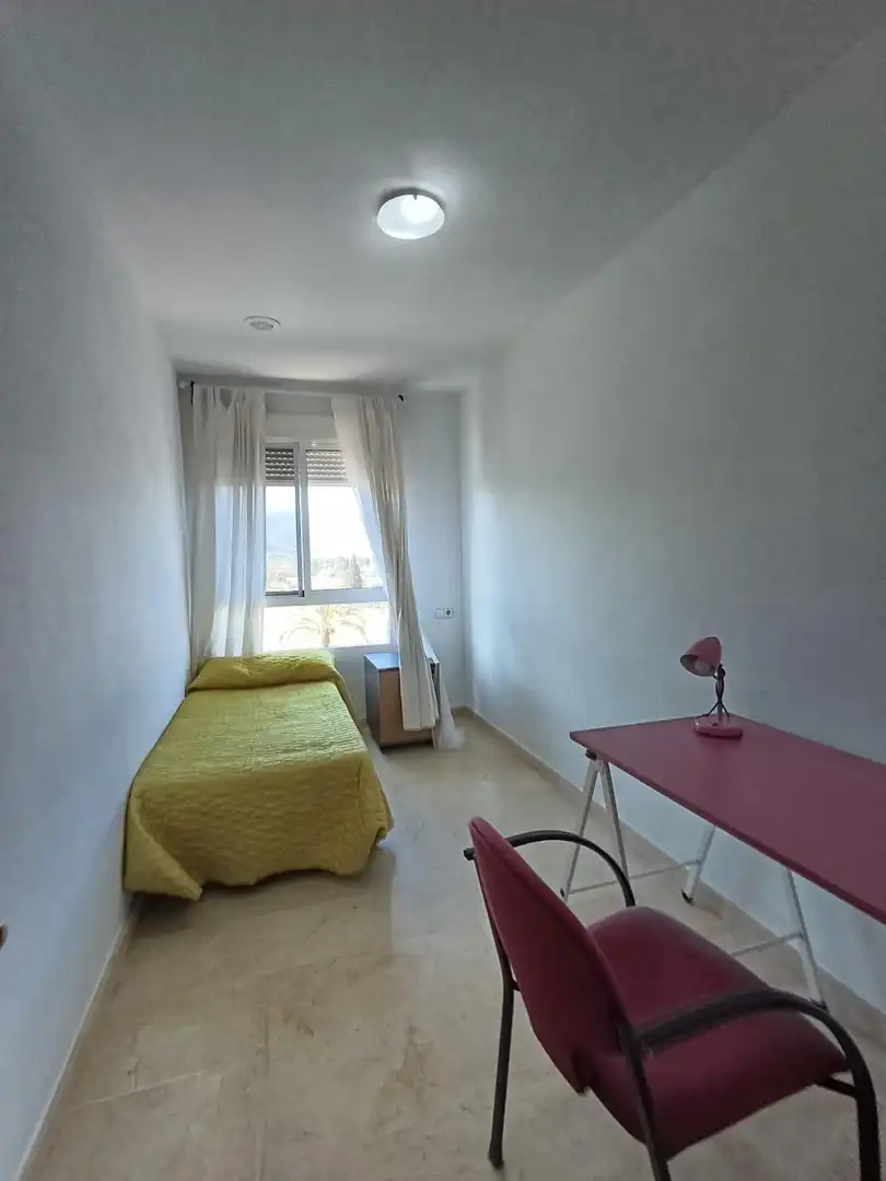 Schlafzimmer von Wohnung zur Miete in Murcia mit Klimaanlage, Heizung und Privatgarten