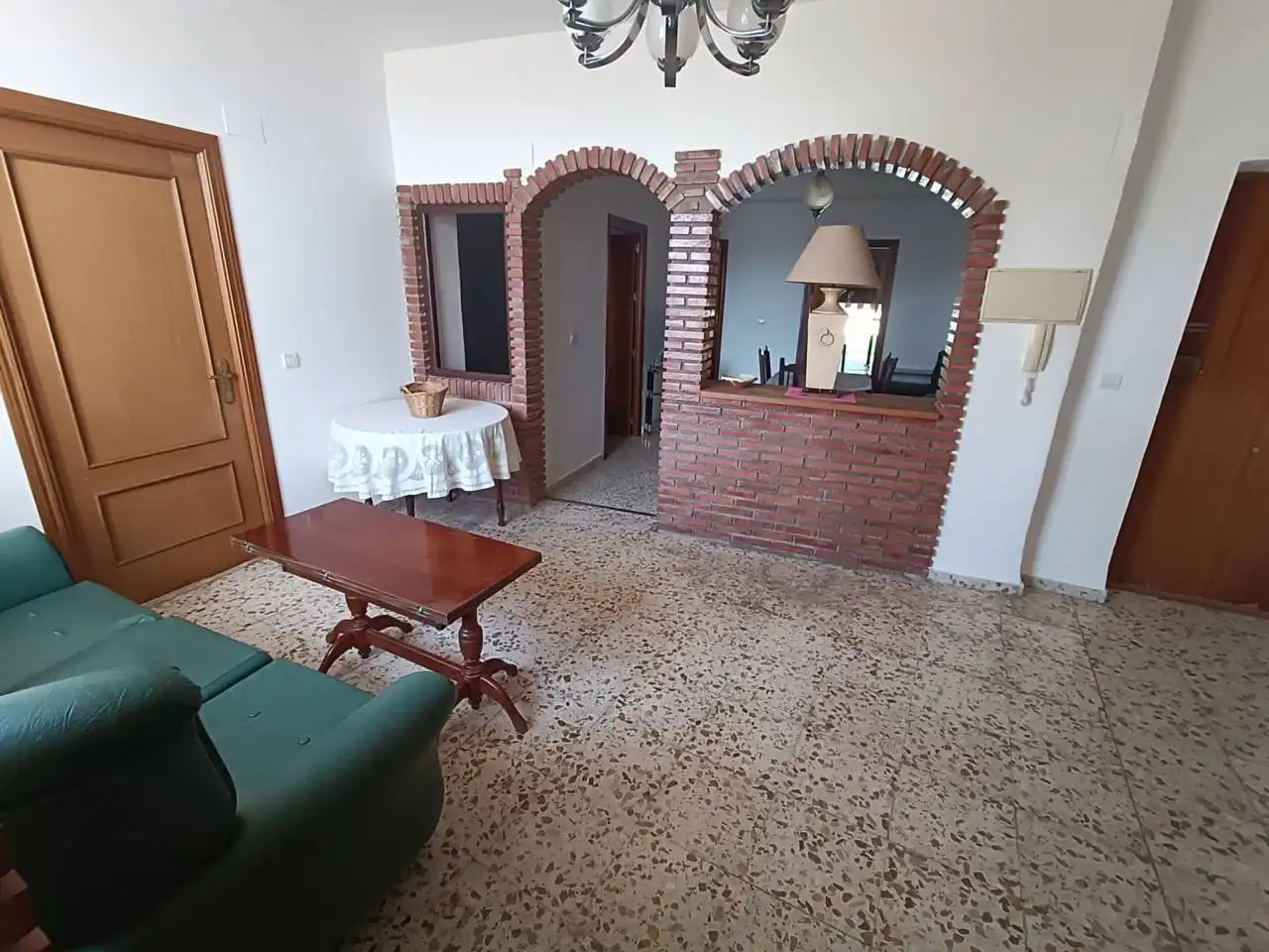 Sala de estar de Piso en venta en Huétor Tájar con Terraza, Trastero y Amueblado