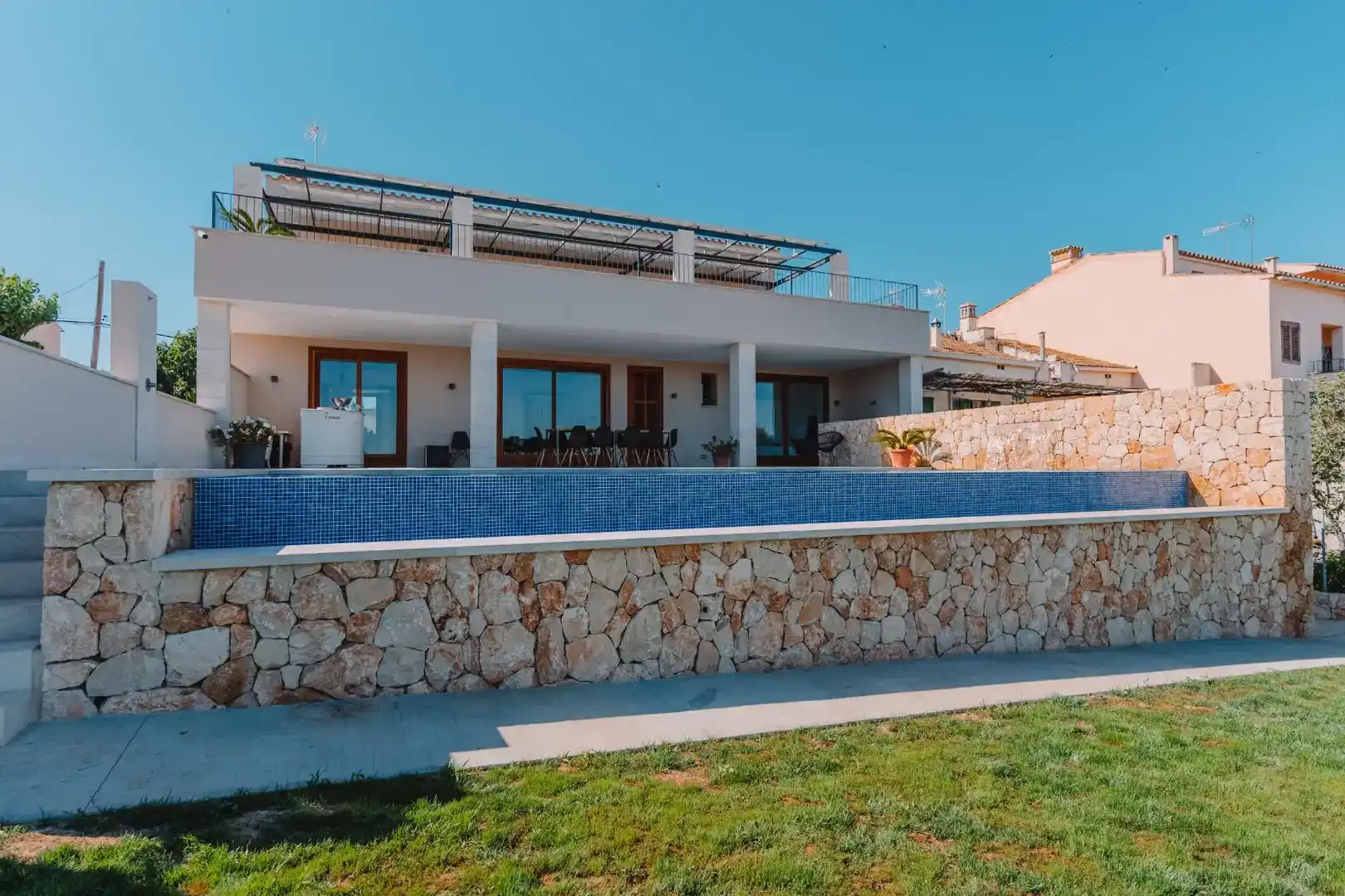 Exterior view of Flat for sale in Santa Eugènia  with Air Conditioner, Private garden and Parquet flooring