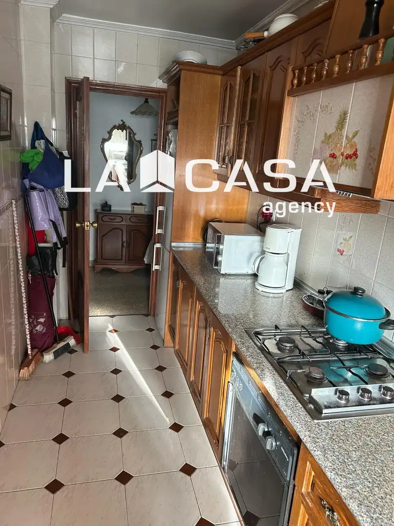 Cuina de Pis en venda en Algeciras amb Balcó