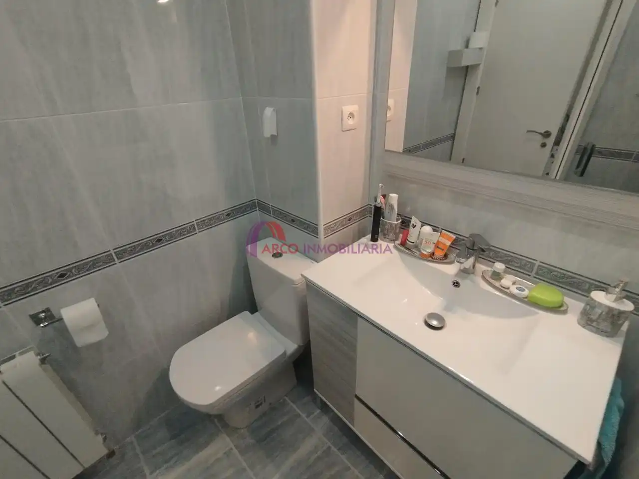 Baño de Piso en venta en Burgos con Calefacción y Amueblado