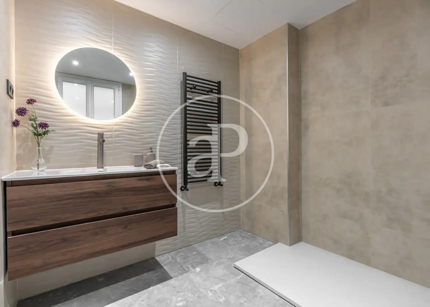 Baño de Piso en venta en Madrid con Aire acondicionado y Calefacción