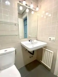 Baño de Piso en venta en Madrid con Aire acondicionado, Calefacción y Parquet