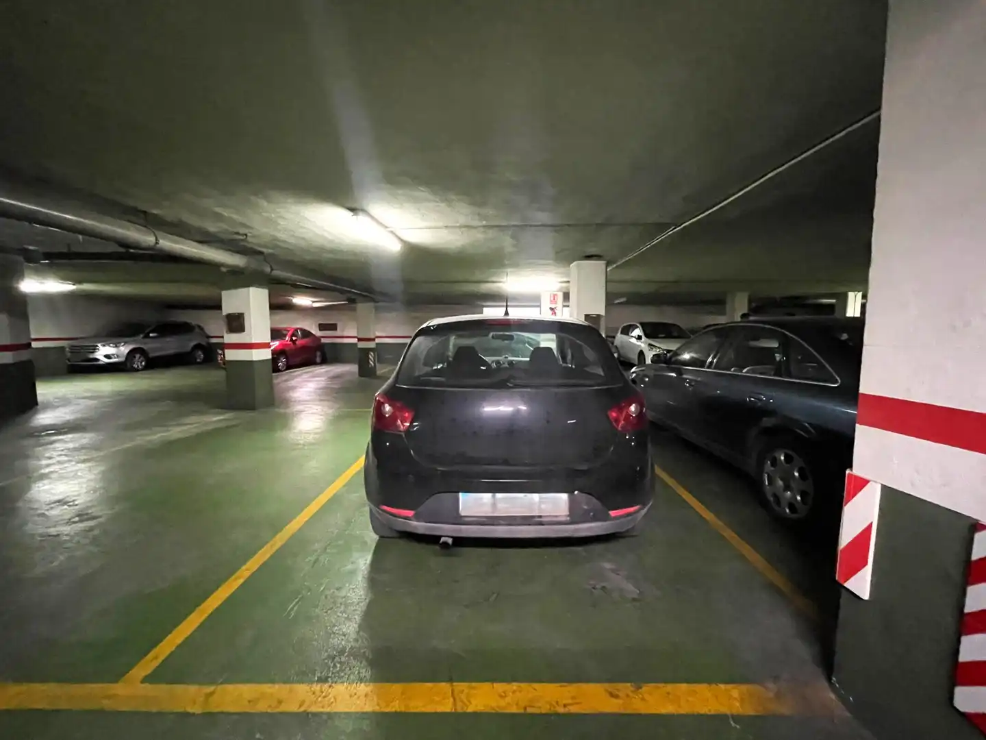 Parking of Flat for sale in Valencia  with Furnished and Balcony