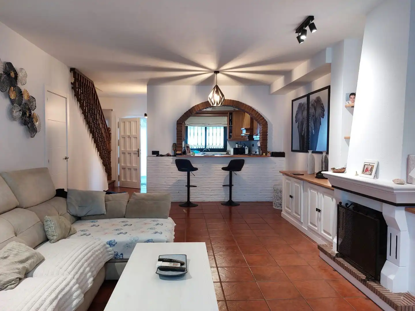 Living room of Detached homes for sale in Benahavís  with Air Conditioner, Heating and Private garden