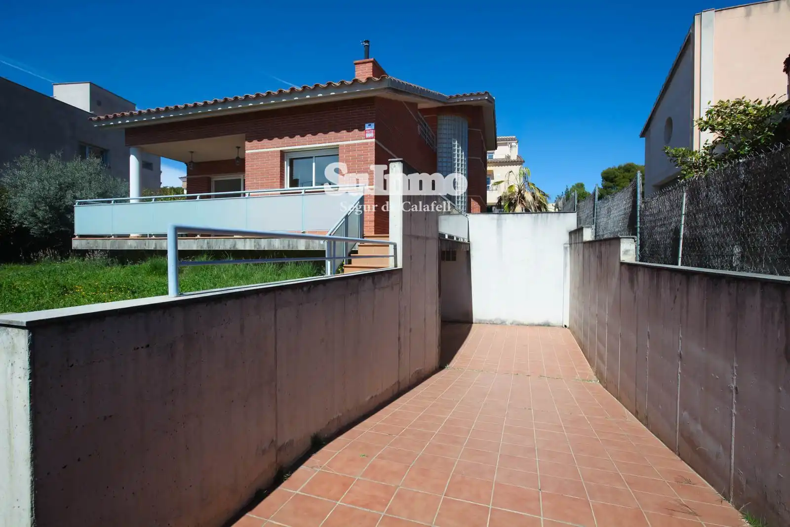 Außenansicht von Haus oder Chalet zum Verkauf in Calafell mit Heizung, Terrasse und Alarm