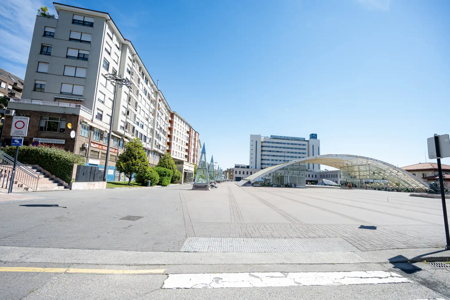 Vista exterior de Piso en venta en Oviedo  con Calefacción, Parquet y Trastero